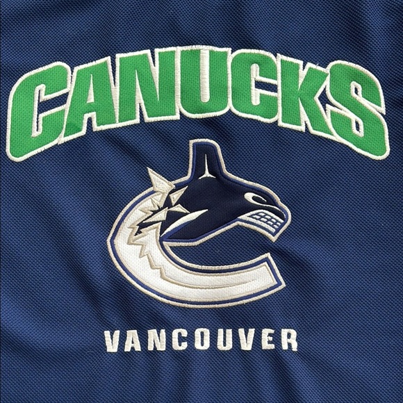 Youth Size 10-12 Official Canucks Blue and Green Orca Hockey Jersey - Picture 6 of 7